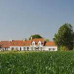 Kapelhoeve Hotel 3*