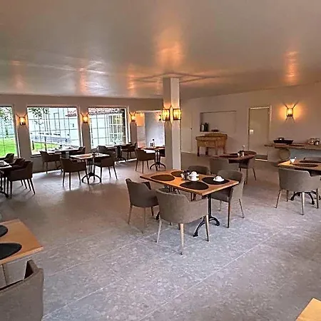 Kapelhoeve Szálloda 3*